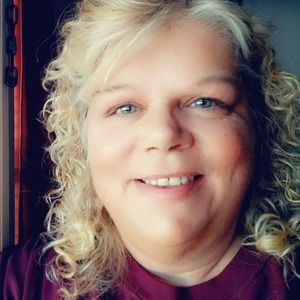 Meet your Posher, Traci